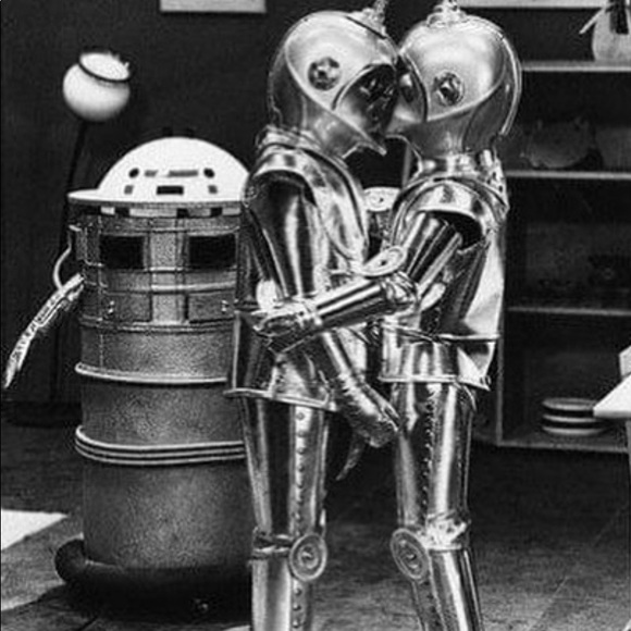 Meet your Posher, Estella - Picture 14 of 15